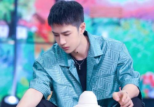 娱乐圈爆料王一博吴磊,甜蜜互动引粉丝热议 第2张 娱乐圈爆料王一博吴磊,甜蜜互动引粉丝热议 第2张