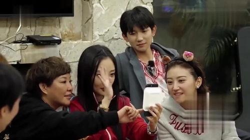 成龙爆料贾乃亮视频在线观看,视频曝光惊人内幕  第3张