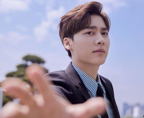 刘学义娱乐爆料视频播放,揭秘娱乐圈幕后真相  第3张 刘学义娱乐爆料视频播放,揭秘娱乐圈幕后真相  第3张